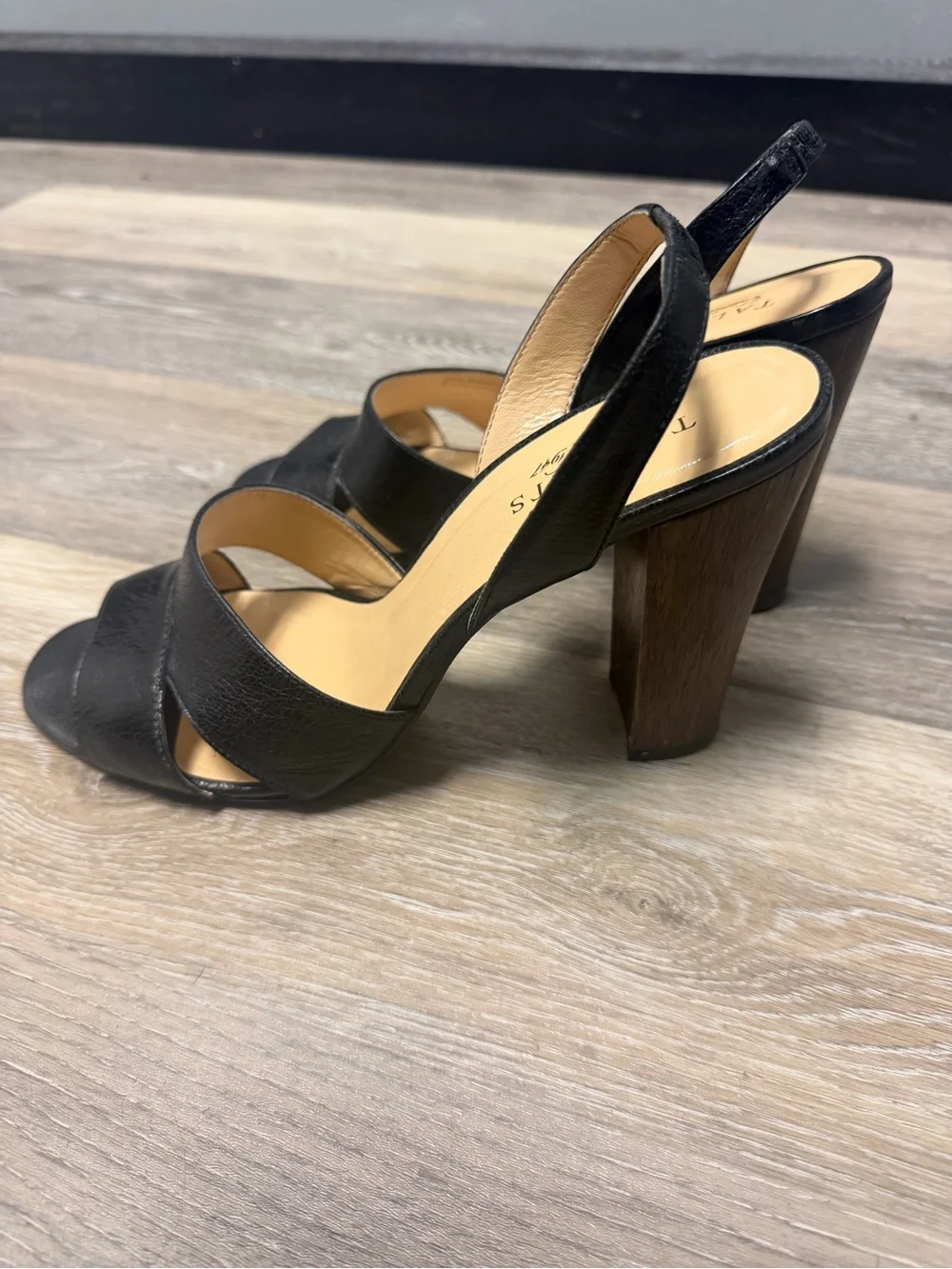 Talbots Black Leather Slingback Block Heel Sandals size 10